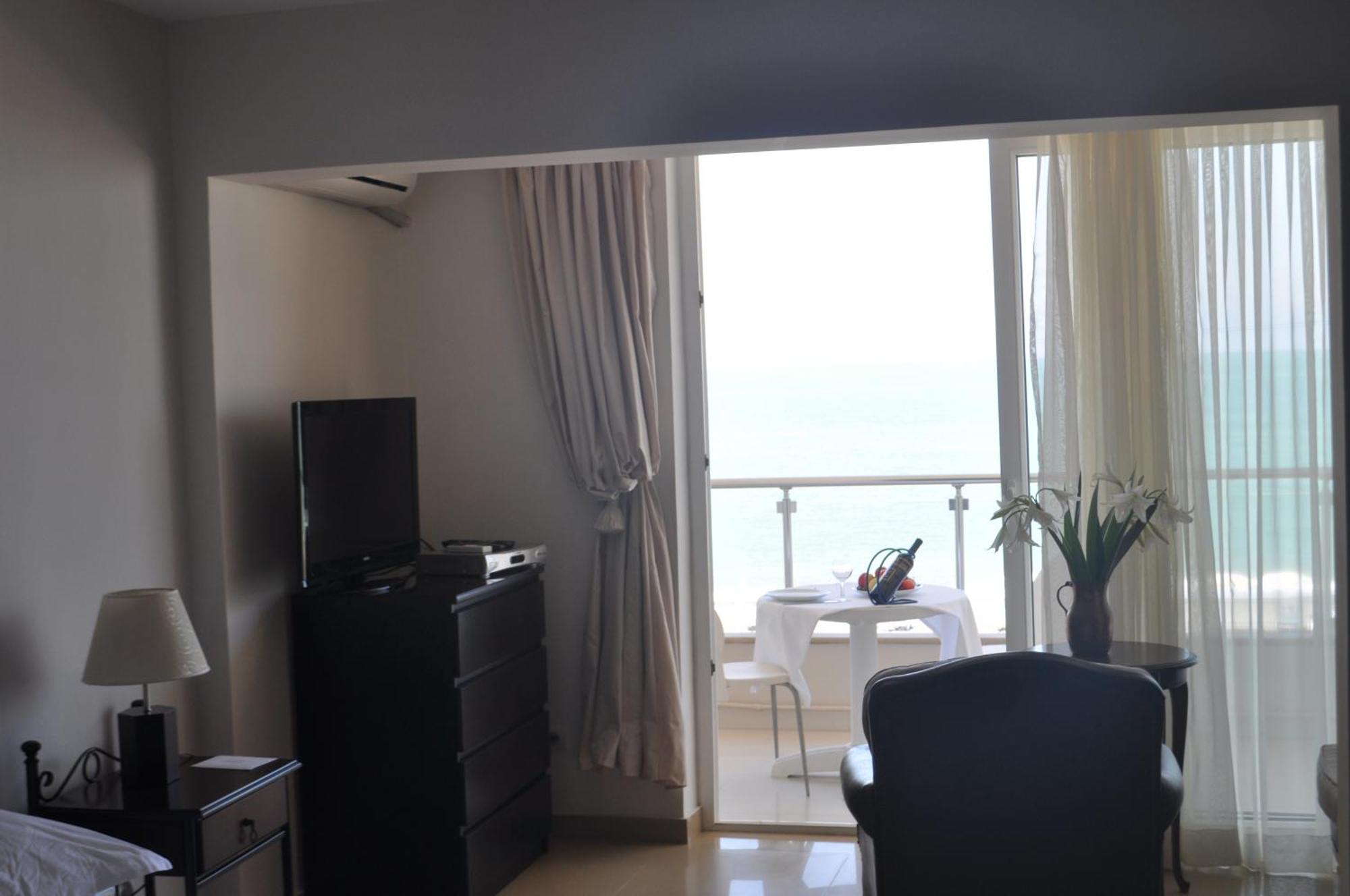 Kobuleti Beach Club מראה חיצוני תמונה